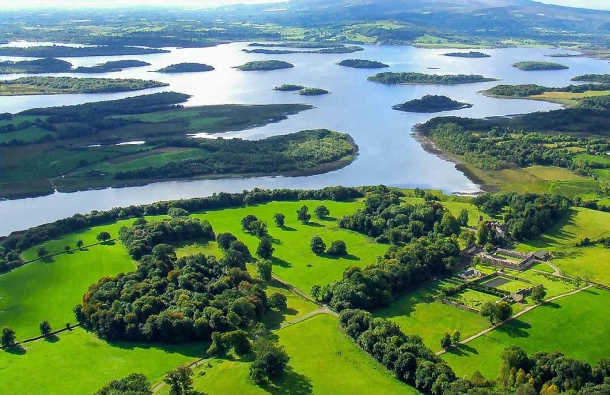 Sleeps 12 Hot Tub Sauna Cinema Pets Welcome Enniskillen Esterno foto